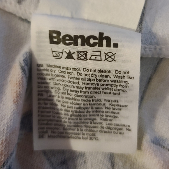 🦇2/$15-Bench hoodie - Picture 15 of 16